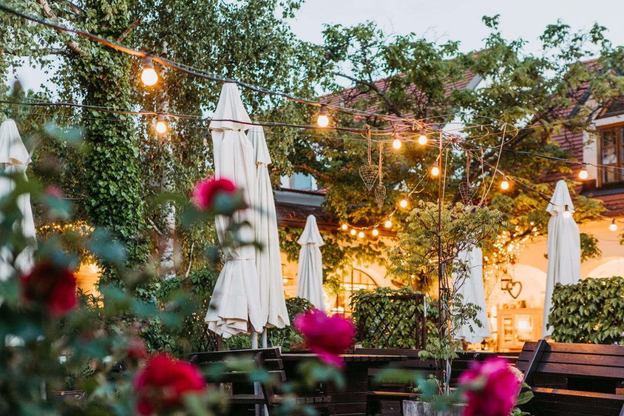 Oleander Romantik Zimmer Trausdorf an der Wulka Extérieur photo